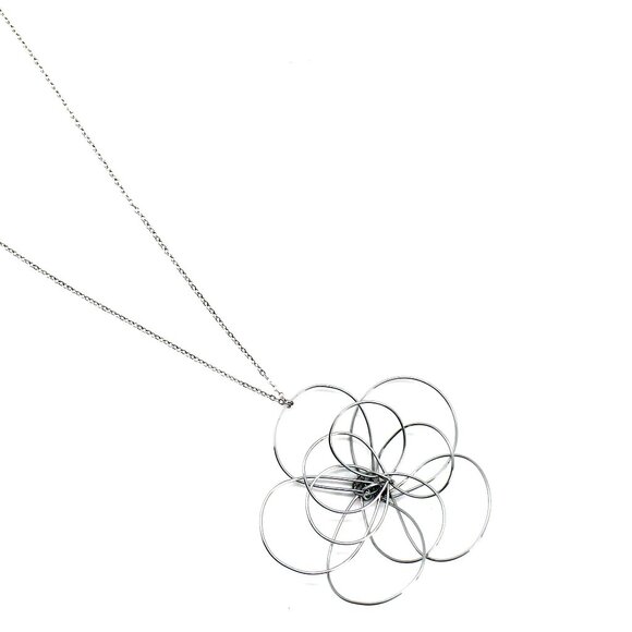 Wire flower earrings and necklace set handmade in Canada - Picture 2 of 5